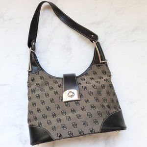 Dooney & Bourke Bag